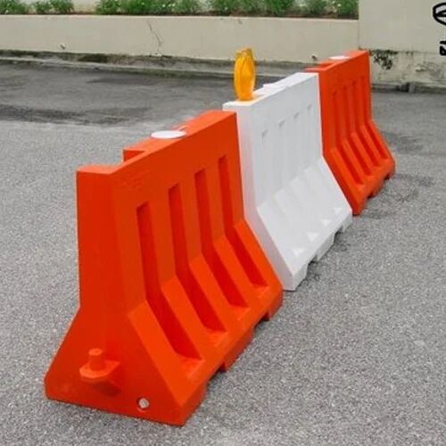 Plastic Barricade, Color : Red