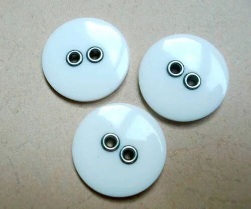 Eyelet Button