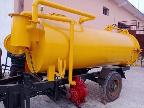 35 Horse Power Tractor Mounting Sewer Suction Machine, Capacity : 4kl