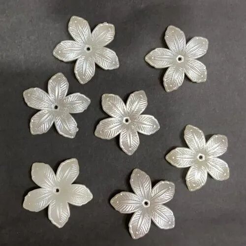 White Acrylic Flower Bead