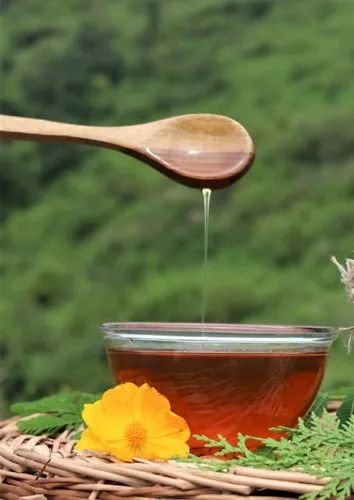 Liquid Organic Mad Honey, for Foods, Medicines, Feature : Freshness, Healthy, Hygienic Prepared