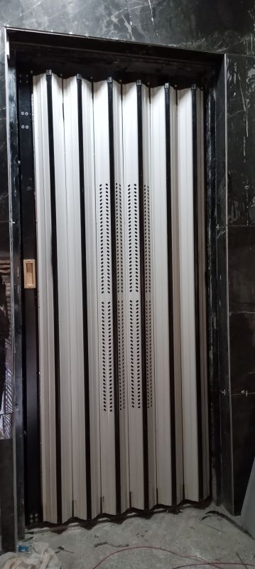Black Square Manual Doors Lift, for Moving Goods