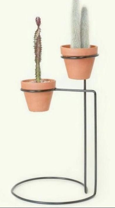 38800 Iron Planter Stand