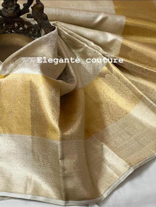 Weaving Pure Tanchoi Silk Saree