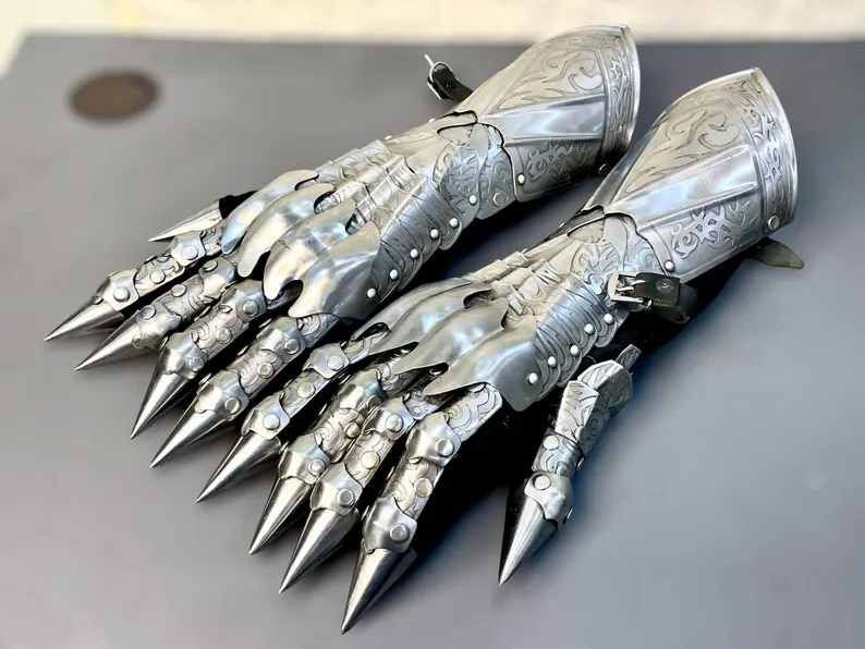 Medieval Nazgul Gloves