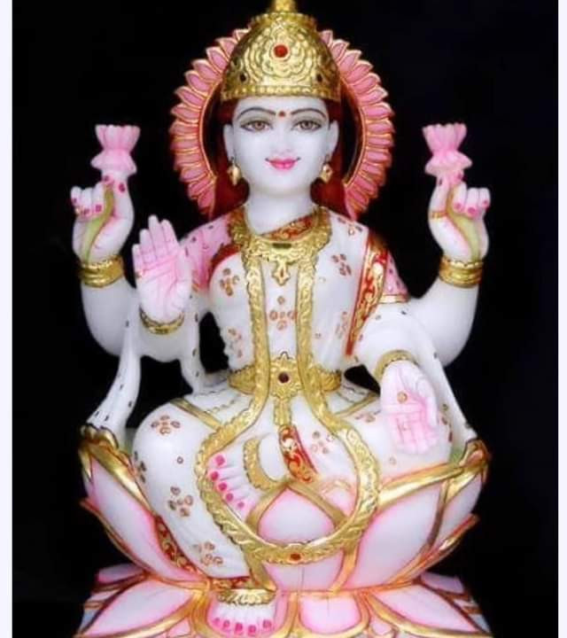 Marble Maa Laxmi Statue