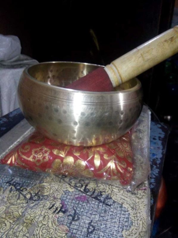 Aanju Hamerred Polished SB-105 Bronze Singing Bowl, Color : Silver 3.5 Inch For Therapy