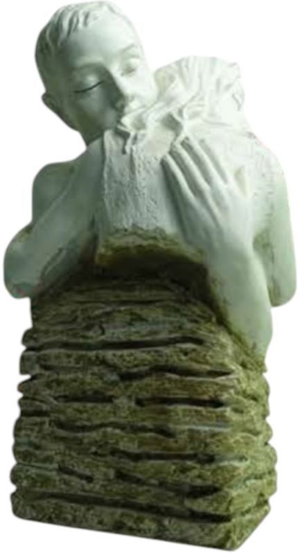 Hugging Couple Statue