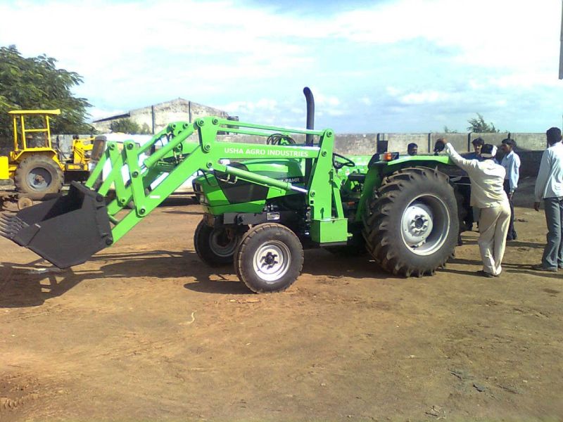 Deutz Fahr Tractor Fitted Loader