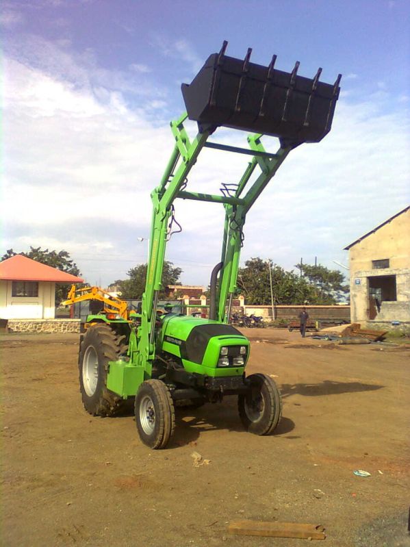 Deutz Fahr Tractor Fitted Loader