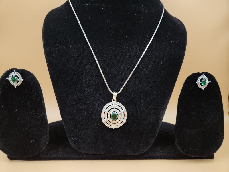 American Diamond Trending Pendant Set