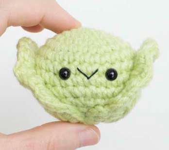 Kaarak Wool Crochet Stuffed Cabbage Toy, for Gift Play, Color : Green