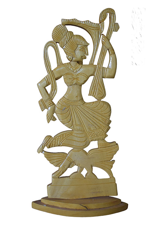 Novokart Plain Laxmi God Wooden Structure, For Shop, Office, Home, Style : Antique