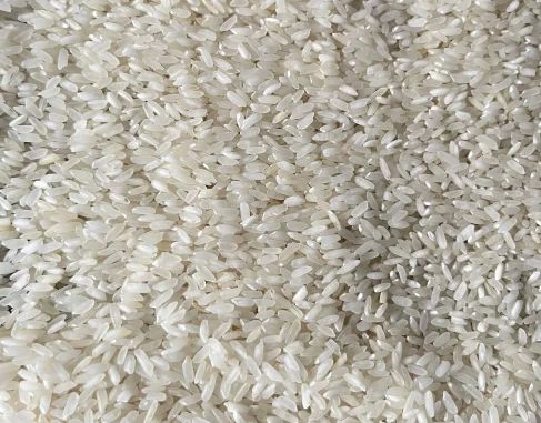 White Natural 5% Broken Swarna Rice, Packaging Type : Jute Bags