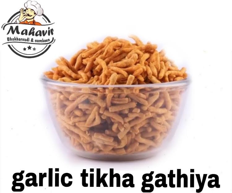 garlic spicy gathiya