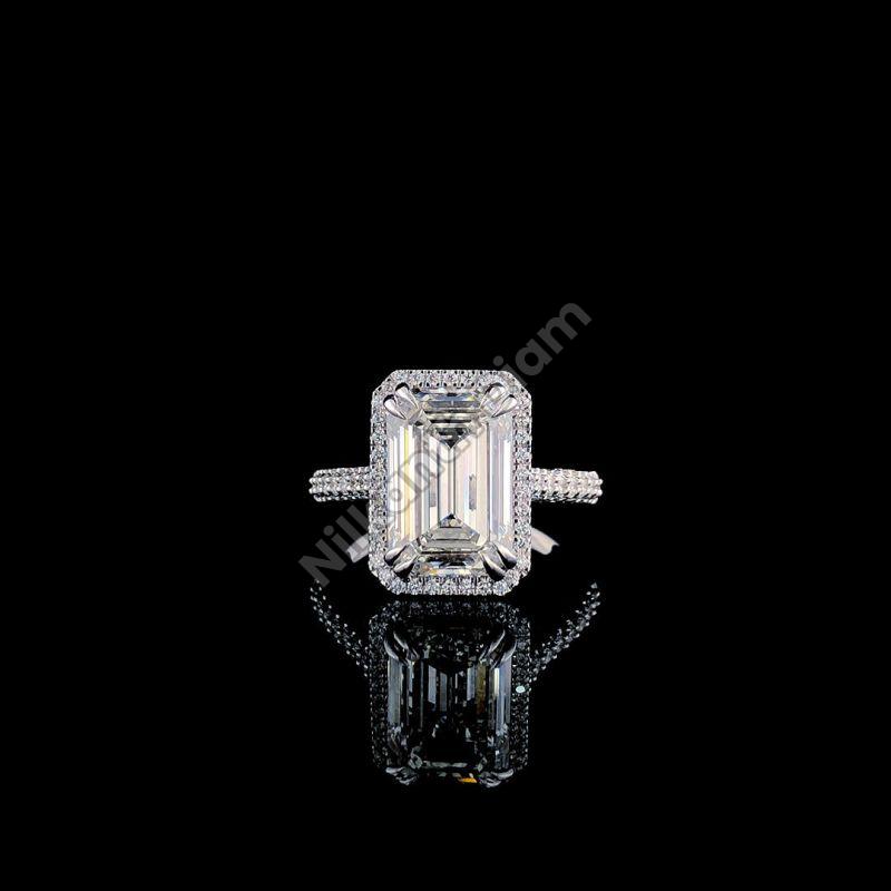 Polished Diamond Halo Ring, Packaging Type : Velvet Box