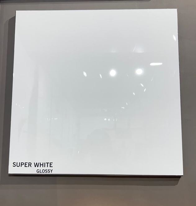 Super white porcelain tile, for Hall, Mall, Lobby, Hotel, House, Hospital, Airport, Bar, Size : 600 X 600mm