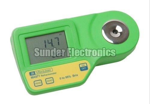 Digital Milwaukee Refractometer