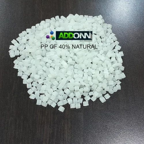 White Glass Filled Polypropylene Granules for Engineering Plastics