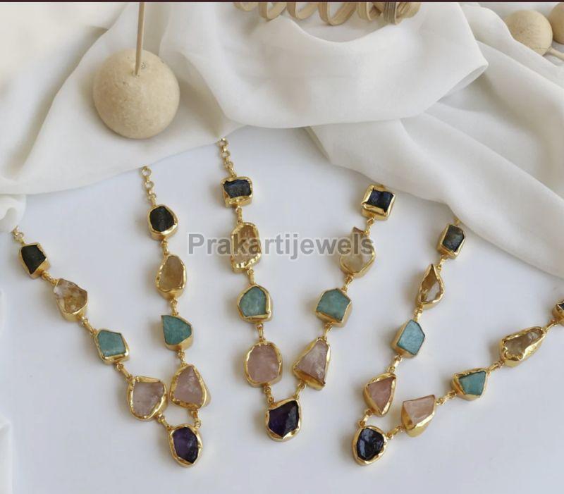 Plain Brass Ladies Multi Stone Necklace, Style : Antique