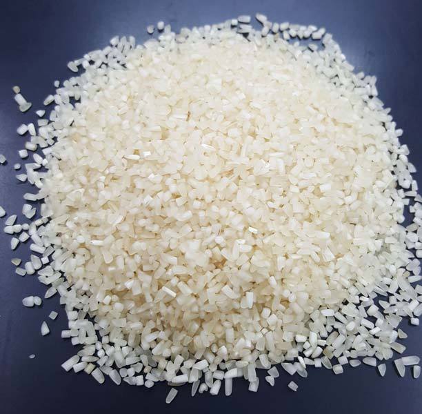 Hard Natural Broken Basmati Rice, Packaging Type : Jute Bags