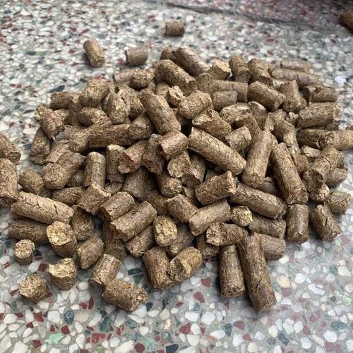 Cylindrical 6mm Biomass Wood Pellet, Color : Brown