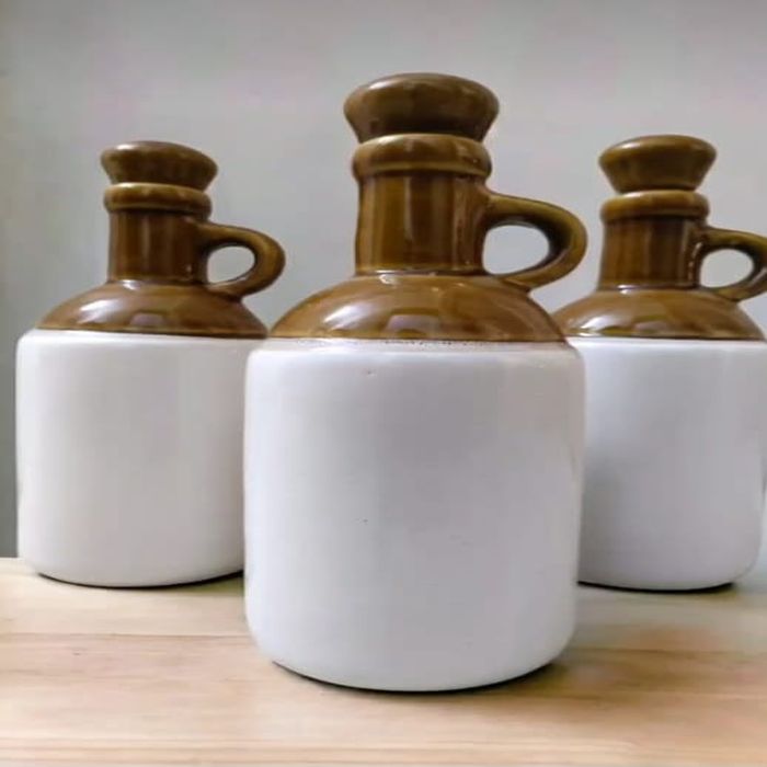 White Ceramic Oil Bottle, for Kitchen