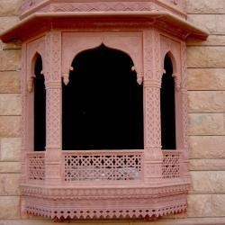 Rectangular Carved Polished Stone Window Jharokha, Size : Customized