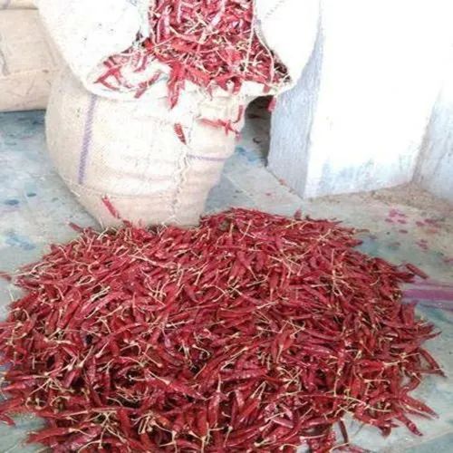 Natural Pure Dry Red Chilli, for Spices, Cooking, Grade Standard : Food Grade