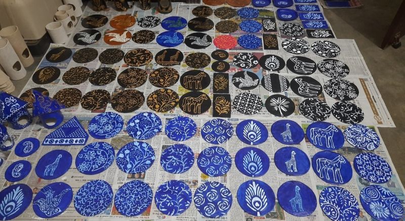 Round Printed Paper Mache Hanging Plates, for Decoration, Size : Standard
