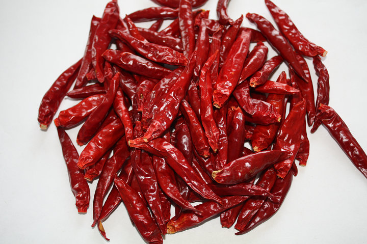 Natural DD Dry Red Chilli, for Spices, Certification : FSSAI Certified