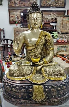 Golden Rewadiya Arts Polished Decorative Brass Buddha Statue, for Temple