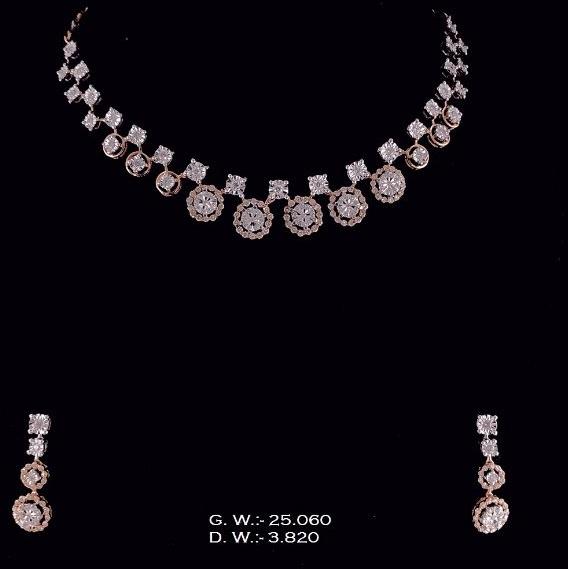 Polished NCK315 Diamond Necklace Set, Packaging Type : Velvet Box
