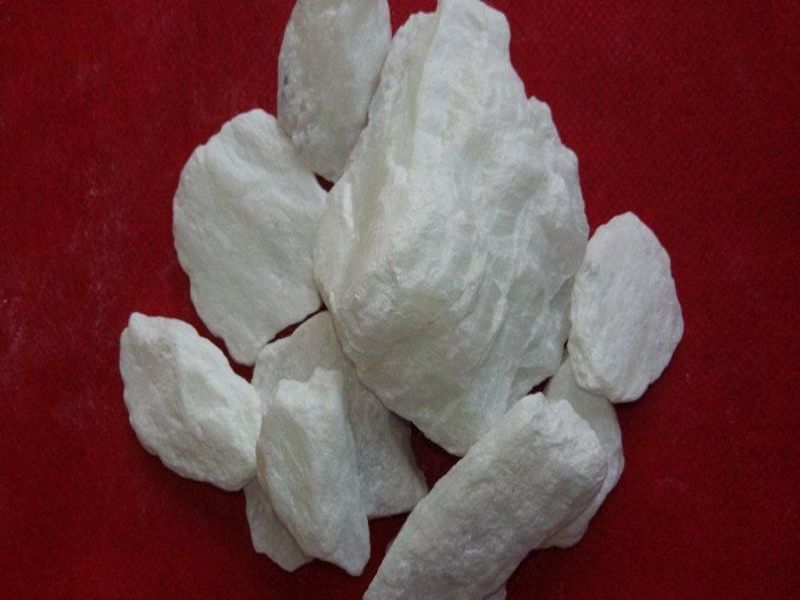 White Micro9 Calcite Lumps, for Industrial
