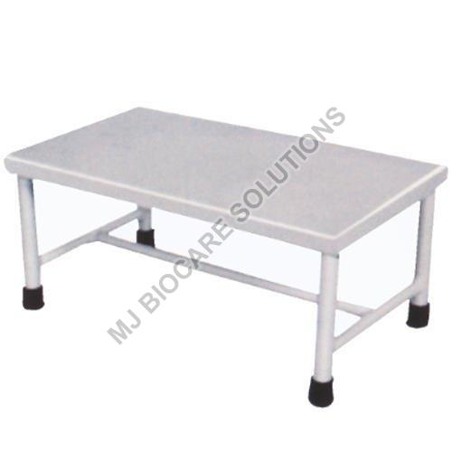 Plain Paint Coated Mild Steel Single Step Stool, for Hospital, Feature : High Strength, High Quality Material