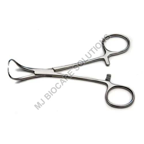 Polished Stainless Steel Towel Clamp Forceps, for Surgical Use, Feature : Light Weight, Sharp Edge