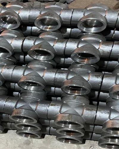 Metallic Forged Mild Steel Cross Tee, for Pipe Fittings, Feature : High Strength, Fine Finishing