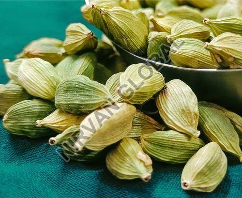 Raw Natural Green Cardamom, for Spices, Grade Standard : Food Grade