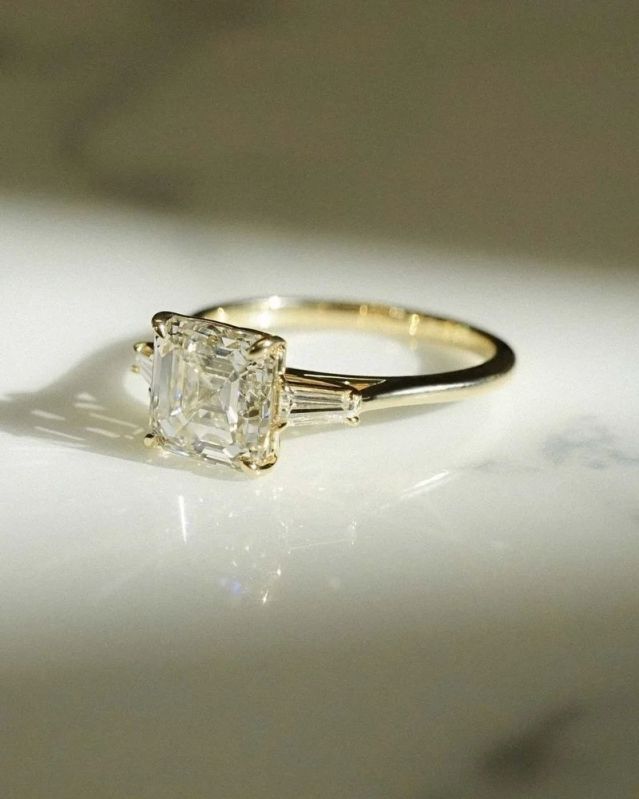 Asscher Cut Diamond Engagement Ring, Gender : Femae