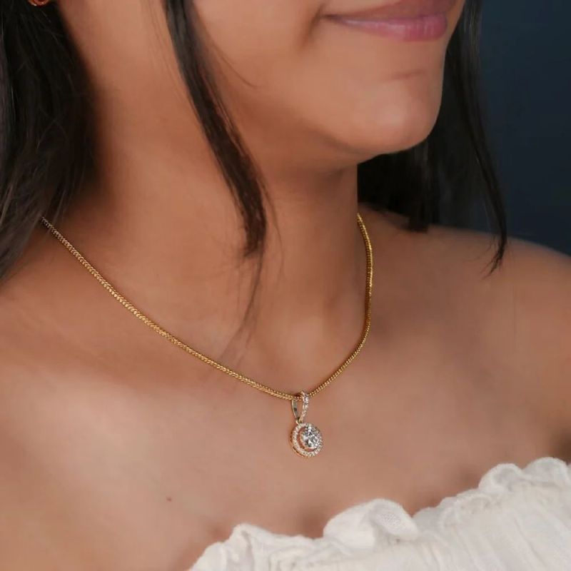 Clio Diamond Gold Pendant Necklace, Occasion : Party Wear
