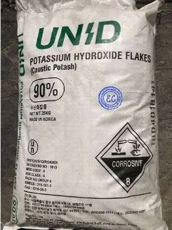 Non Polished Caustic Potash Flakes, Purity : 99%