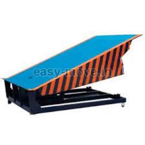 Easy Move Polished Mild Steel Hydraulic Dock Leveler, Capacity : 2000 Kg