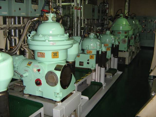 Stainless Steel Marine Oil Purifier, Voltage : 440 V