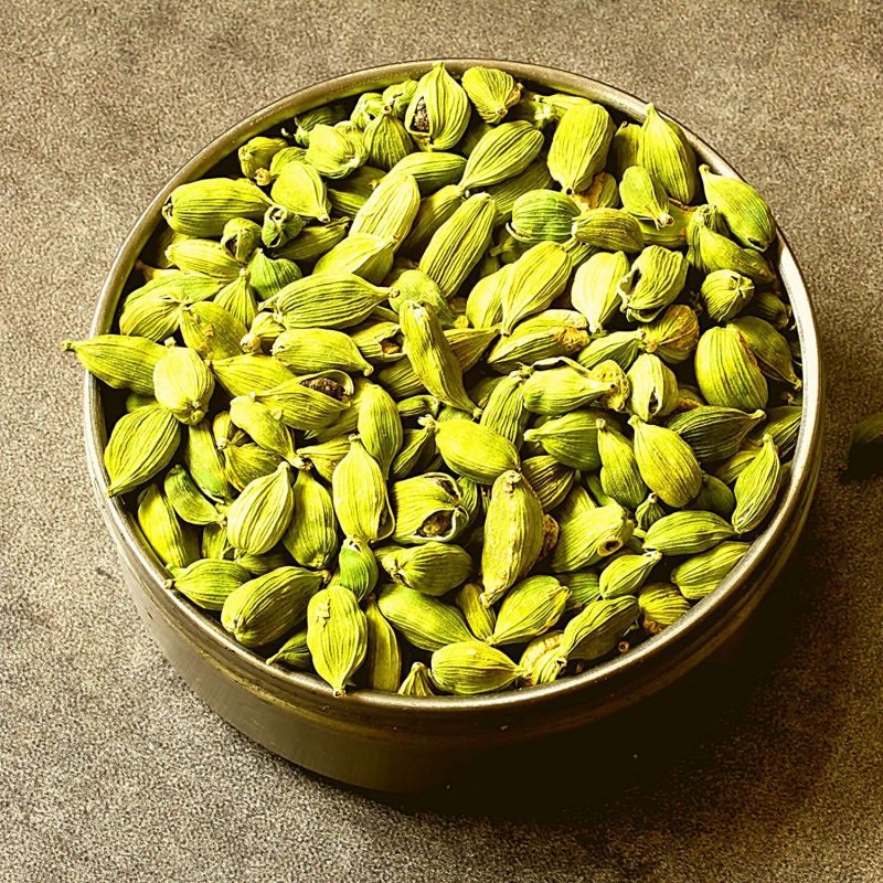 Whole Large Dried Green Cardamom