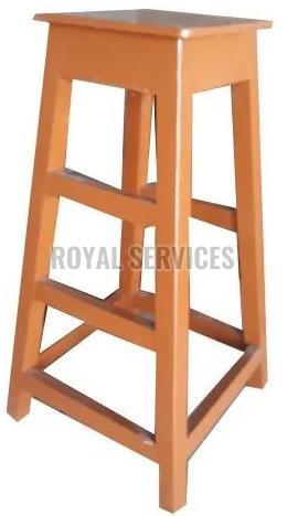 Light Brown Plain Polished Wooden Stool, for Shop, Restaurants, Office, Feature : Fine Finishing