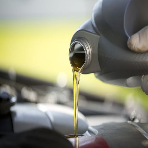 Pale Yellow Equifit Petrol Engine Oil, for Automotive