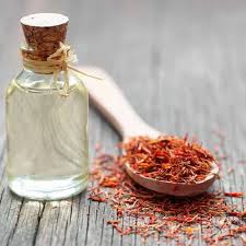 Saffron Soluble Oil, Feature : Nourishing, Blemish Clearing, Anti-Aging