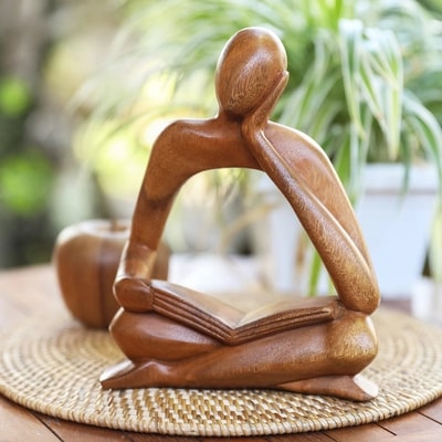 Polished Wooden Sculpture for Decoration