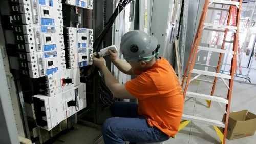 Control panel maintenance service, Voltage Rating : Medium Voltage (MV)