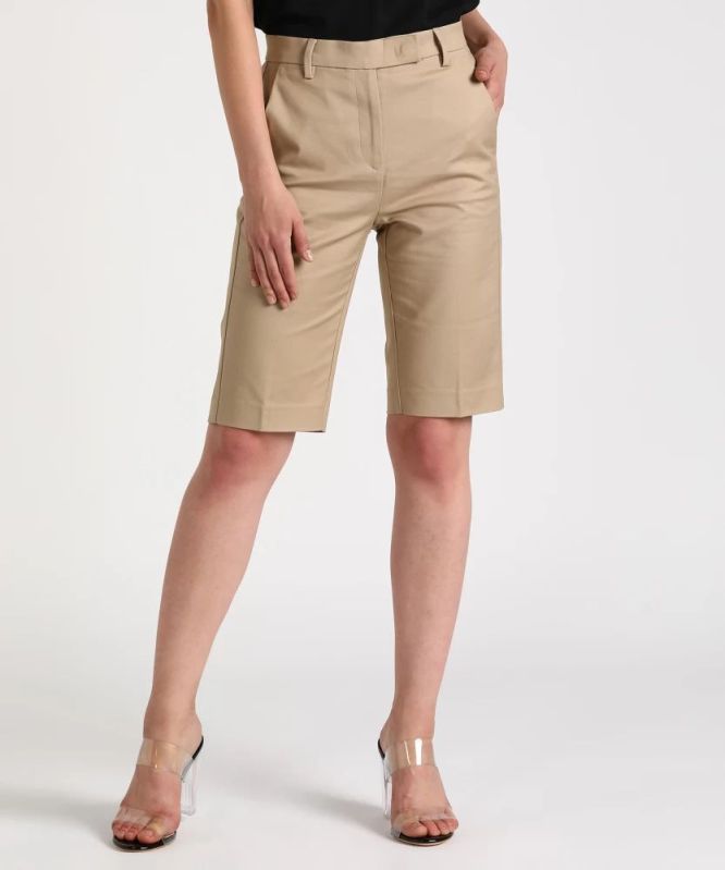 Plain Cotton Ladies Chino Shorts, Color : Beige